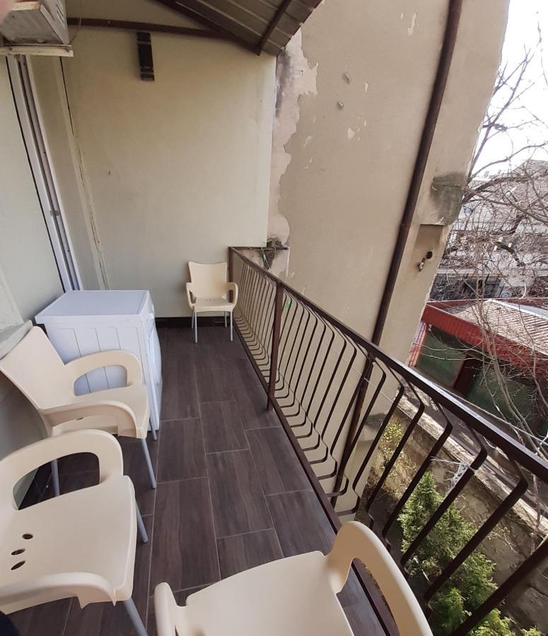 Downtown Apartment In Walk Zone With 3 Bedrooms And Garage نوفي ساد المظهر الخارجي الصورة