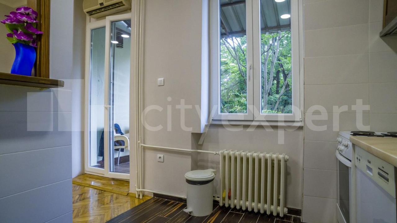 Downtown Apartment In Walk Zone With 3 Bedrooms And Garage نوفي ساد المظهر الخارجي الصورة