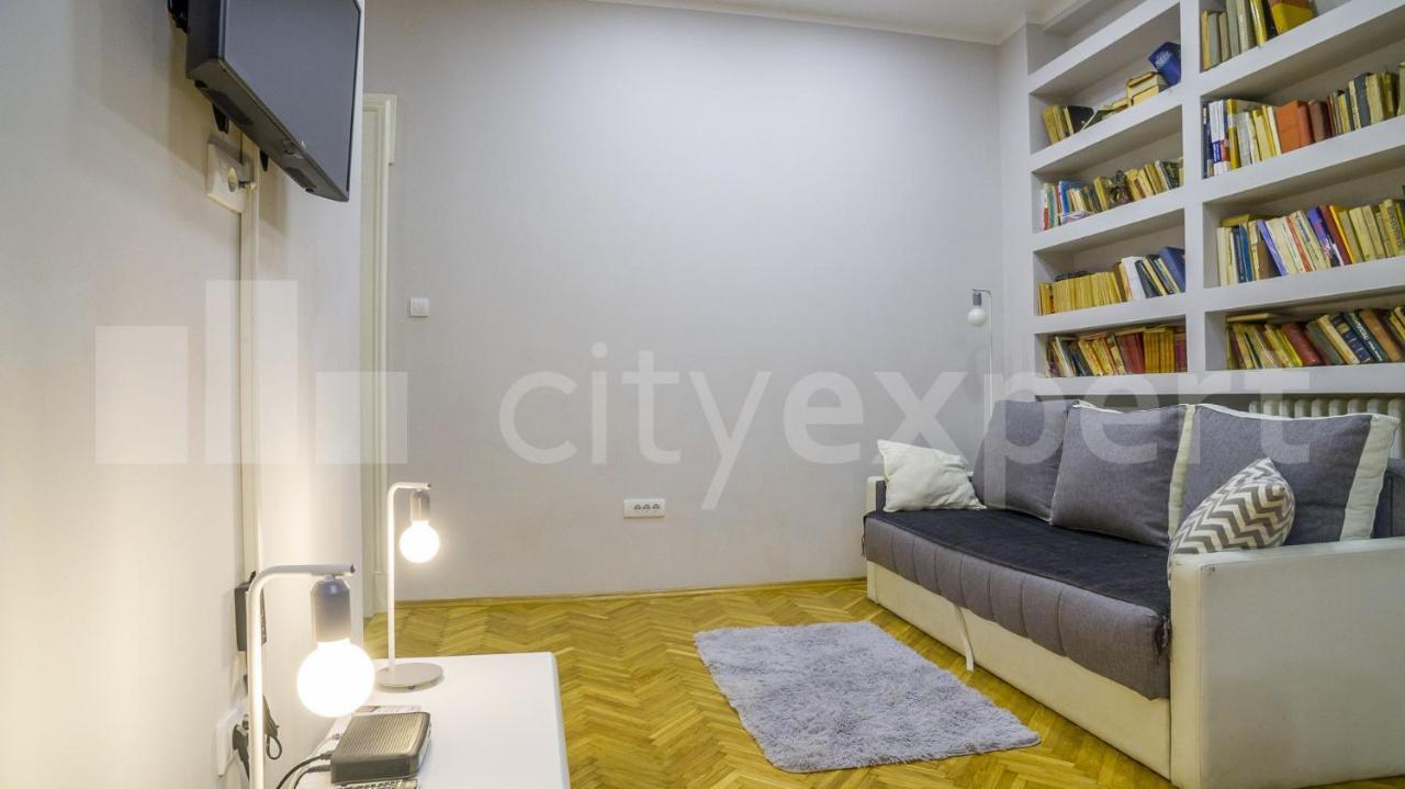 Downtown Apartment In Walk Zone With 3 Bedrooms And Garage نوفي ساد المظهر الخارجي الصورة